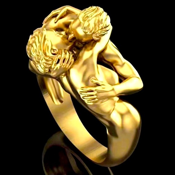 Lovergirl Jewelry - 🌺🆕 Couples Embrace Ring